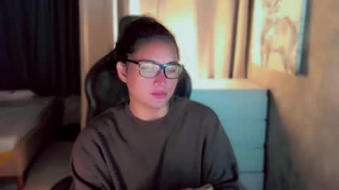 Snapshot of queenarthalia chatting on September 26, 3:20 pm ARTHA online show from September 26, 3:20 pm