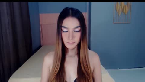 queenemeraldts online show from October 30, 2:54 am