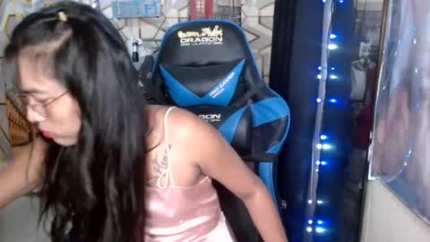 queensteffi online show from July 23, 7:01 pm