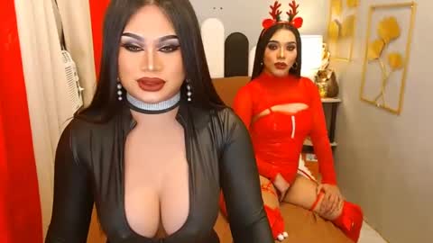 queenshasha and nathalie online show from December 8, 6:39 pm