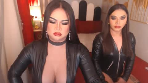 queenshasha and nathalie online show from January 5, 7:07 pm