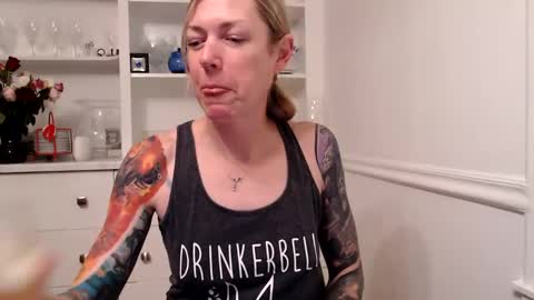 Racy Tracy online show from January 27, 5:36 am