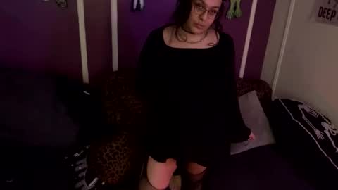 Rattlesnake Bitch 666 online show from November 11, 10:55 pm