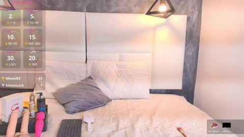 Cattleya Exposito  online show from October 20, 8:12 pm