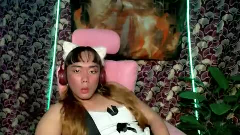Snapshot of red_kitsune69 chatting on September 11, 9:34 pm red_kitsune69 online show from September 11, 9:34 pm