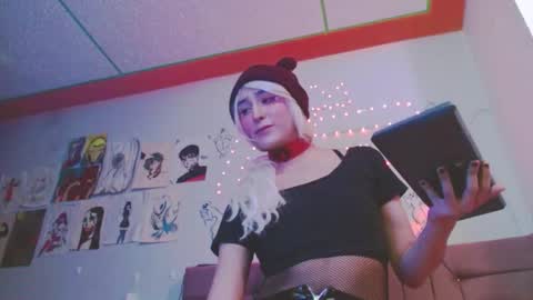 reiv_femboy online show from March 24, 6:07 am