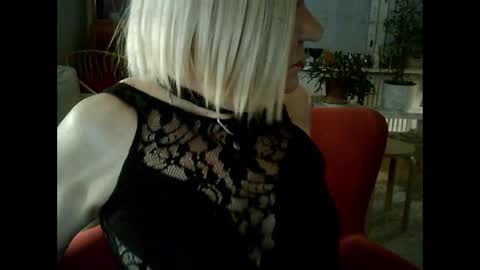 Snapshot of rosa_teevee chatting on February 14, 8:37 pm Tina online show from February 14, 8:37 pm