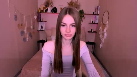 Roxy online show from February 4, 8:30 am