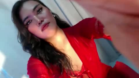 royaltymarcela6969 online show from November 18, 2:44 am