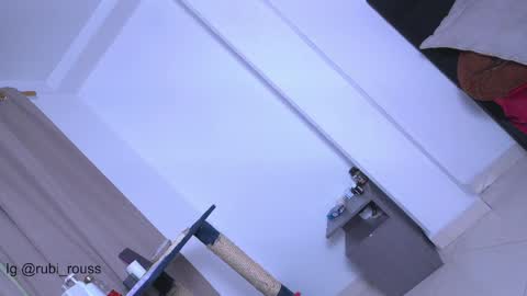 rubi rouss  instagran and X or tw  FAV VIBES11  9 33  101 moan and explode my balls online show from April 22, 3:57 am