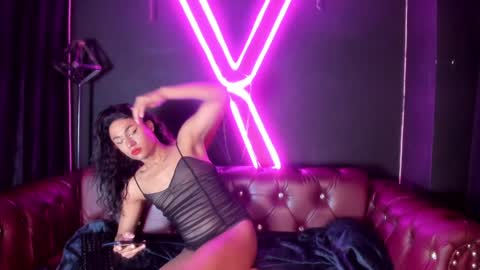 Snapshot of sabrina_rose__ chatting on February 4, 3:33 am Sabrina Rose online show from February 4, 3:33 am