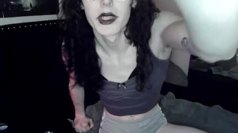 Snapshot of sapphicvoid chatting on February 21, 3:34 am Jade online show from February 21, 3:34 am