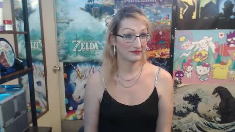 Savanah online show from November 12, 3:55 pm