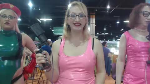 Savanah online show from April 12, 6:11 pm