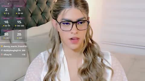 scarleth_sweety online show from February 13, 1:45 am