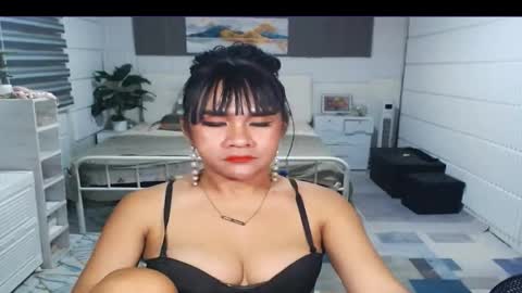Snapshot of sexcum_trendingts_now chatting on October 25, 10:54 am MS Anna online show from October 25, 10:54 am