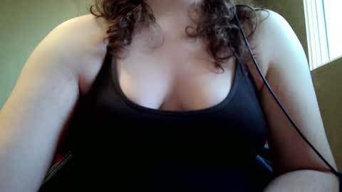 Shay online show from November 19, 4:51 pm