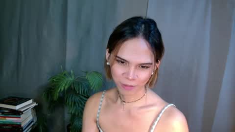 Lana But you can spell it backwards online show from March 29, 8:20 pm