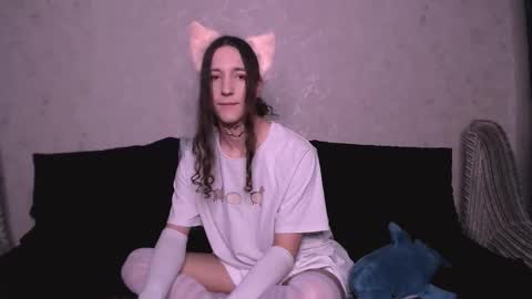 silvermuse online show from November 22, 12:12 am