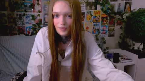 Snapshot of simona_rain chatting on October 22, 10:57 pm Simona online show from October 22, 10:57 pm