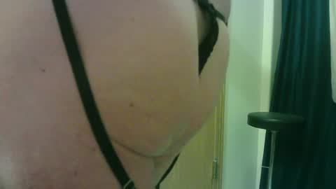 sissycrissy4545 online show from July 4, 6:35 pm