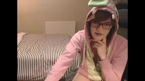 SissyGothx online show from November 26, 12:46 am