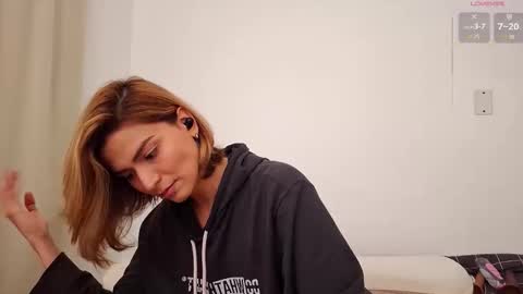 Vi online show from March 8, 1:23 am