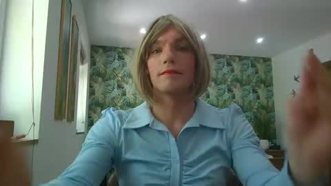 Slut Amy online show from May 1, 12:42 pm