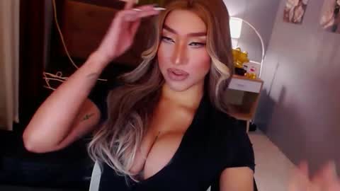 smasherqueen online show from May 20, 2:12 pm