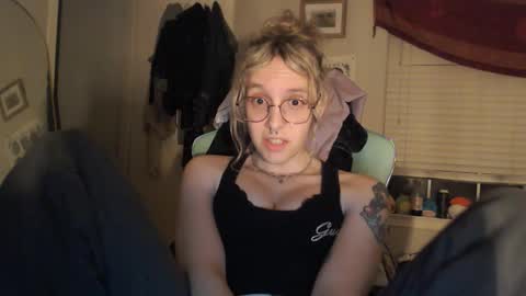 Lilytea online show from March 13, 1:44 am