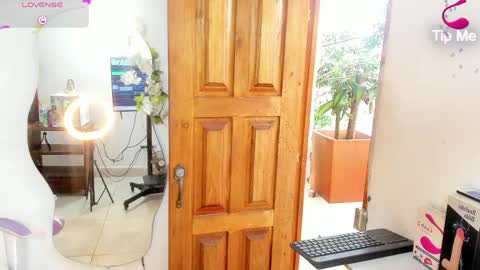 sofia online show from April 8, 3:46 pm