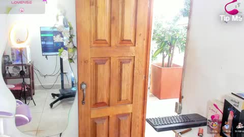 sofia online show from April 11, 4:10 pm