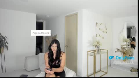 sofia_rivers_ online show from November 5, 12:43 am