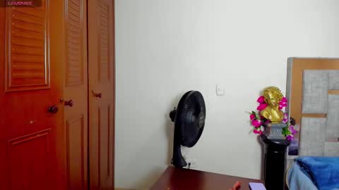 sophia CM online show from March 27, 7:55 am