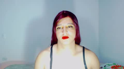 sophiehillsxo online show from July 22, 3:32 am