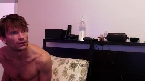 Earthling Gurl Michelle Allergy online show from February 14, 2:08 am