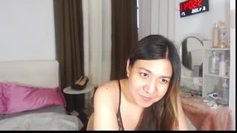 Stella online show from April 8, 1:51 am