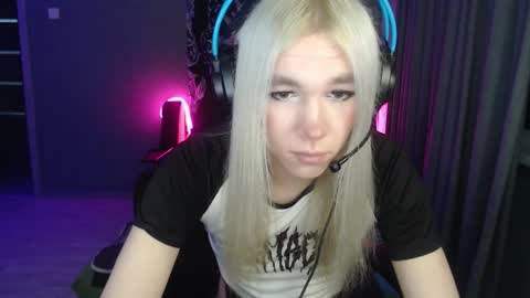 Steve online show from December 3, 6:34 pm