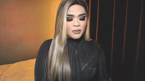 JADE ELYSE online show from December 8, 6:17 pm