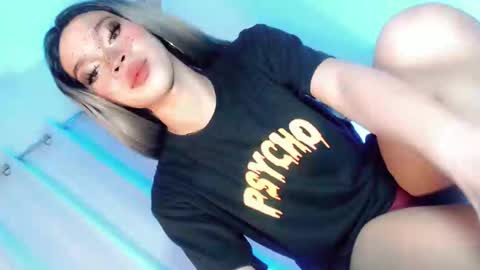 Snapshot of sugarxbaby_ chatting on March 7, 6:26 pm LoveSugar online show from March 7, 6:26 pm