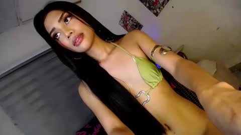 sunny_sexie online show from June 3, 6:55 pm