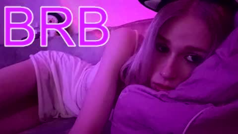 sweet_mol1y online show from November 24, 10:55 pm