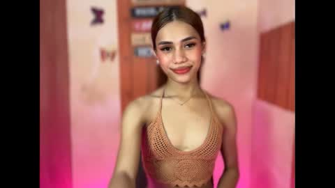 Snapshot of sweet_nikki03 chatting on September 20, 7:03 am sweet_nikki03 online show from September 20, 7:03 am