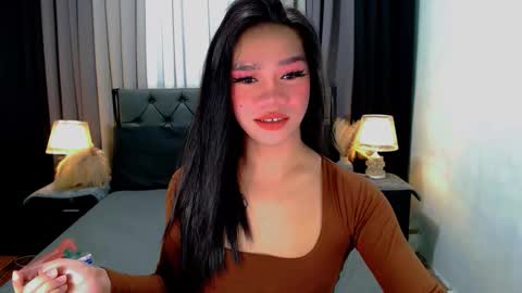 bea takashi  online show from March 29, 9:21 am