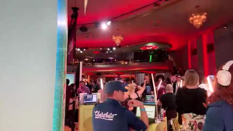 Laura Saenz  Geminis online show from January 18, 12:40 am