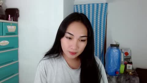 Lilly online show from December 5, 10:28 am