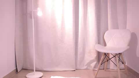 You can call me your Princess   online show from February 6, 11:38 am