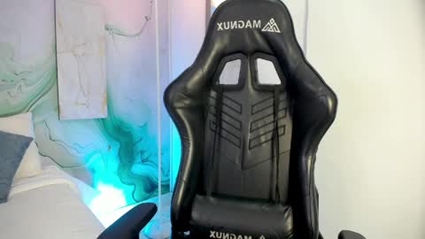 Sofia online show from March 29, 8:20 pm