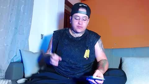 Charlee He online show from March 7, 11:49 am