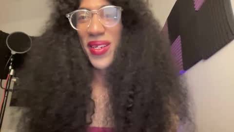 Tehani Bentley online show from November 14, 9:06 am